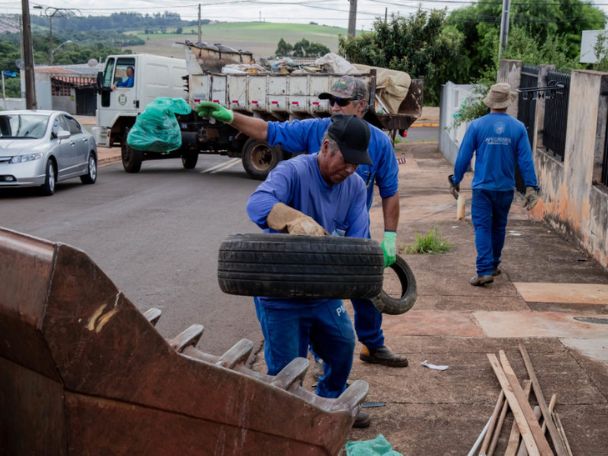 Mutirão da Dengue segue para os residenciais Sabiá e Parque da Raposa