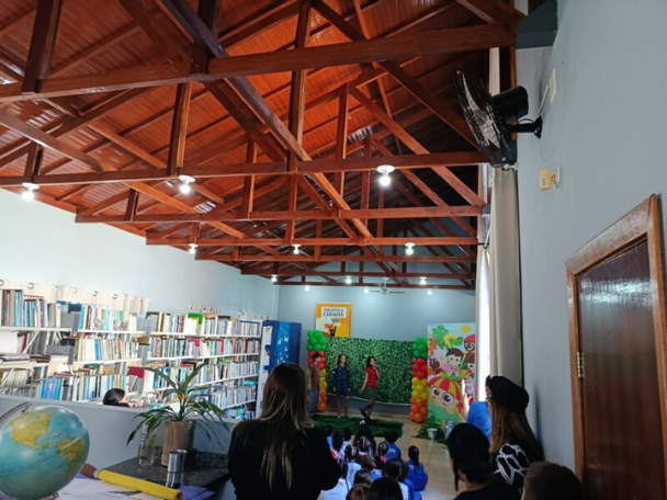 Peça teatral é apresentada na Biblioteca Cidadã de Marilândia do Sul