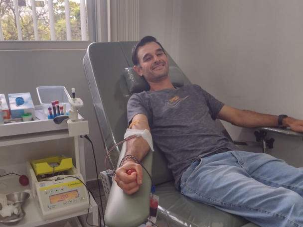 Morador de Marilândia do Sul com tipo raro de sangue realiza doação com o grupo da cidade