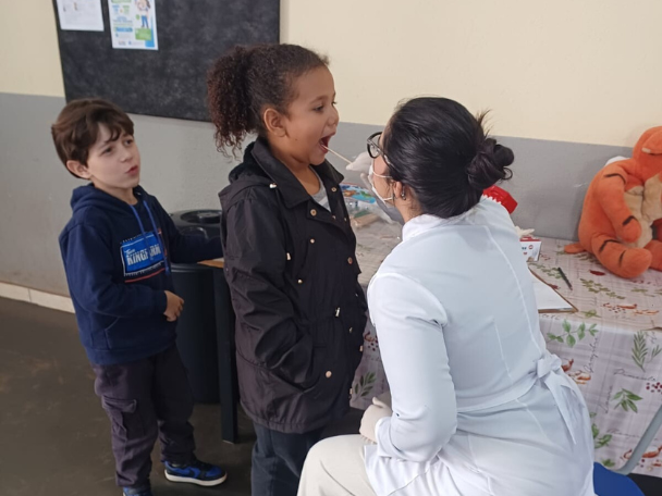 Saúde realiza escovação supervisionada na Escola de Nova Amoreira
