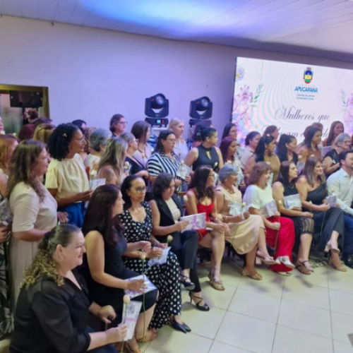 Mulheres da educação recebem reconhecimento em Apucarana