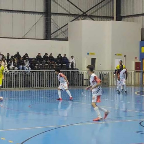 Apucarana abre Campeonato Municipal de Futsal com média de seis gols por partida mostrando a força e a tradição da modalidade