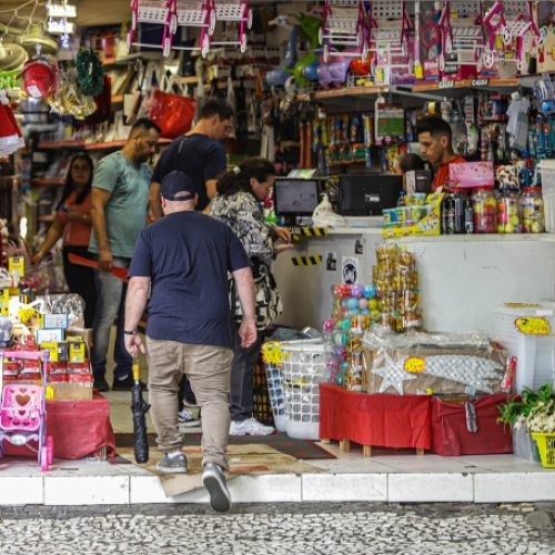 PARANÁ: Agências do Trabalhador vão intermediar 2,5 mil vagas temporárias no final do ano