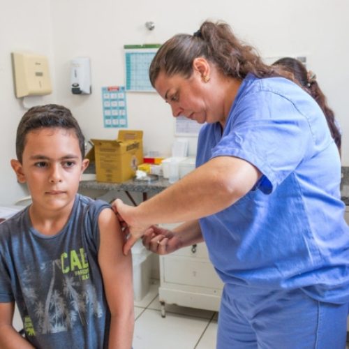 APUCARANA: disponibiliza vacina gratuita contra a dengue a crianças e adolescentes