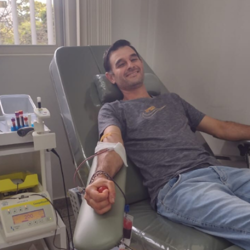 Morador de Marilândia do Sul com tipo raro de sangue realiza doação com o grupo da cidade
