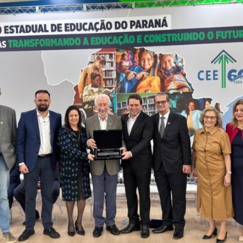 APUCARANA: Nos seus 60 anos, Conselho Estadual de Educação premia Apucarana pelo melhor ensino básico do PR