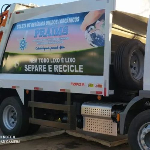 Coleta seletiva de lixo de Marilândia do Sul ganha novo caminhão