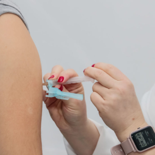 Apucarana oferta vacina contra Vírus Sincicial Respiratório a gestantes na reta final da gravidez