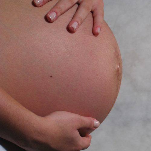 Gestante vítima de agressão é socorrida pela PM